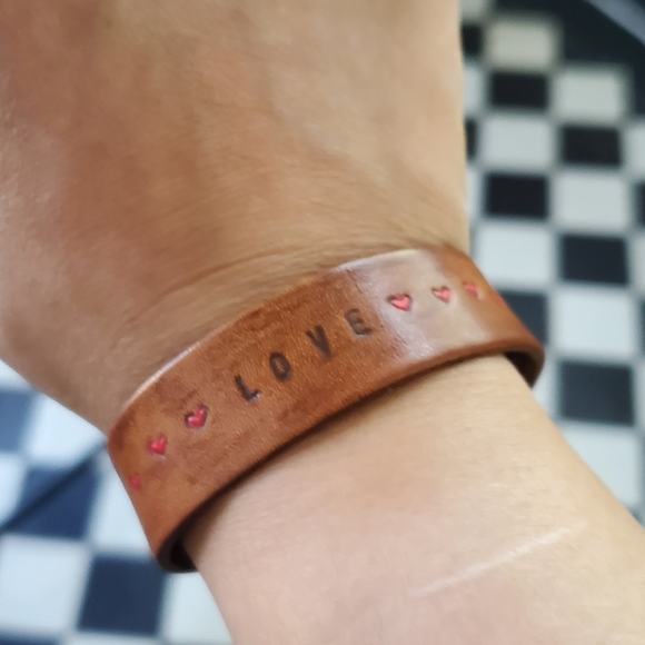 Jewelry - Love Vintage leather bracelet